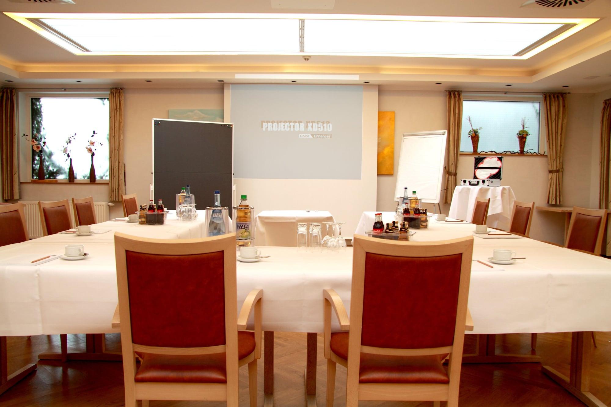 Sala de Reuniones DreiMädelHaus - Restaurant & Hotel