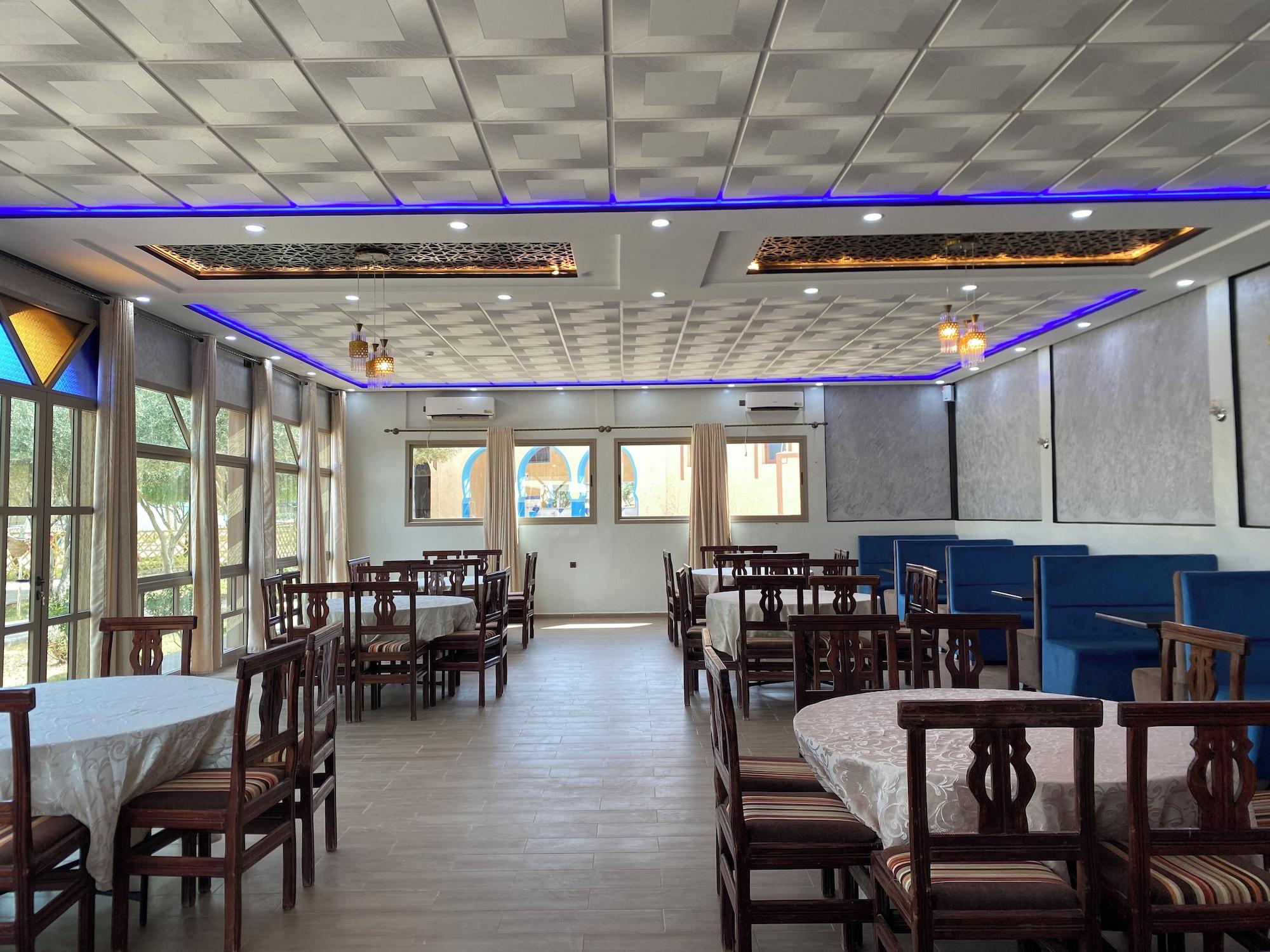 Restaurant IGHIZ INN Resort