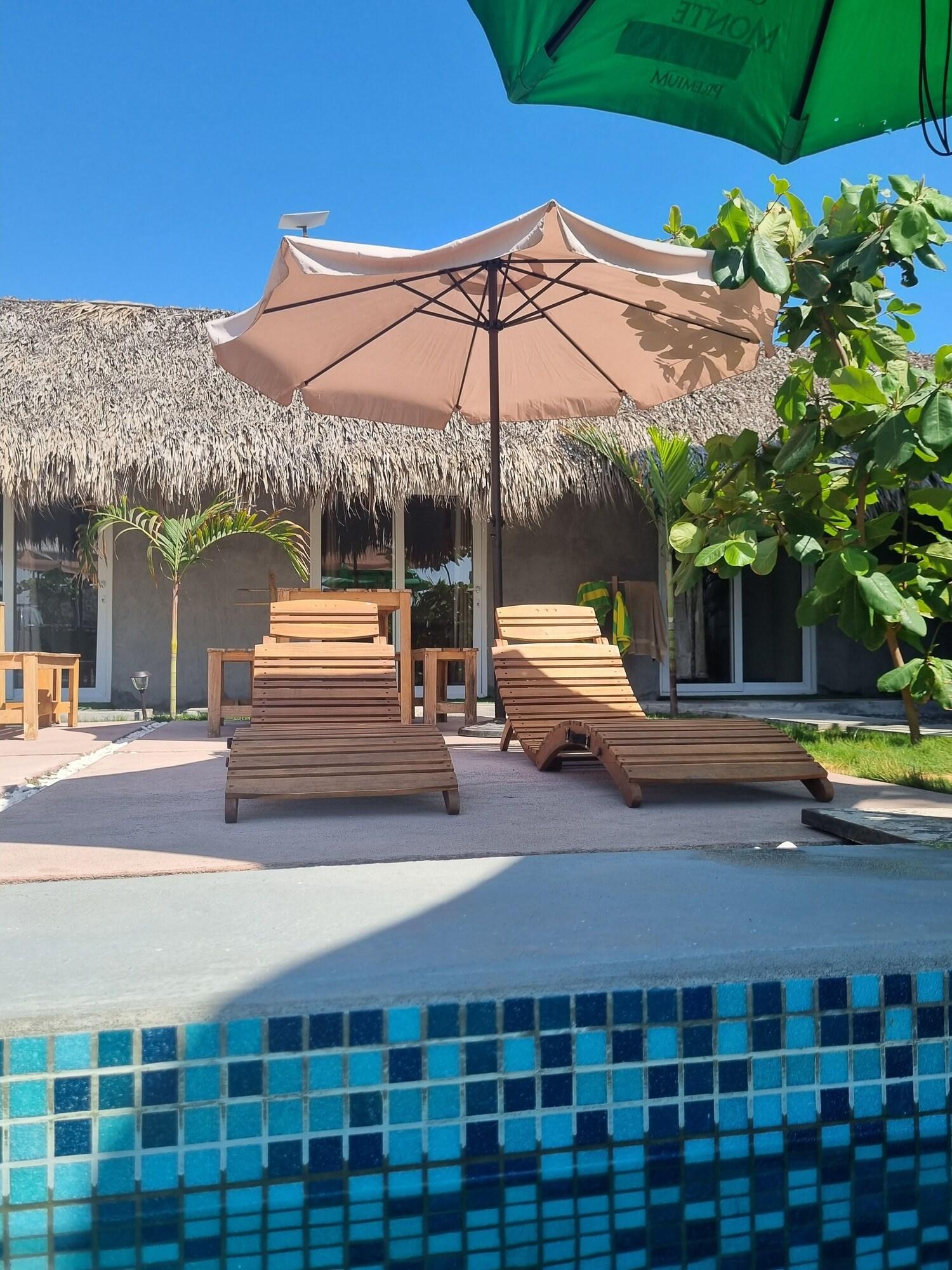 Vista Exterior Gecko Hotel El Paredon