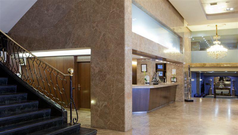 Vista Lobby Agumar Hotel