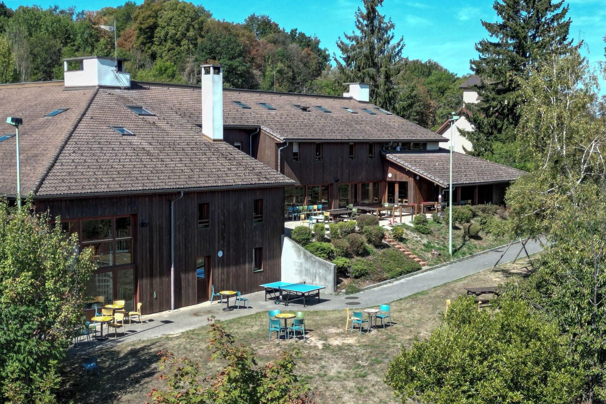 Varios Auberge de Jeunesse HI Annecy