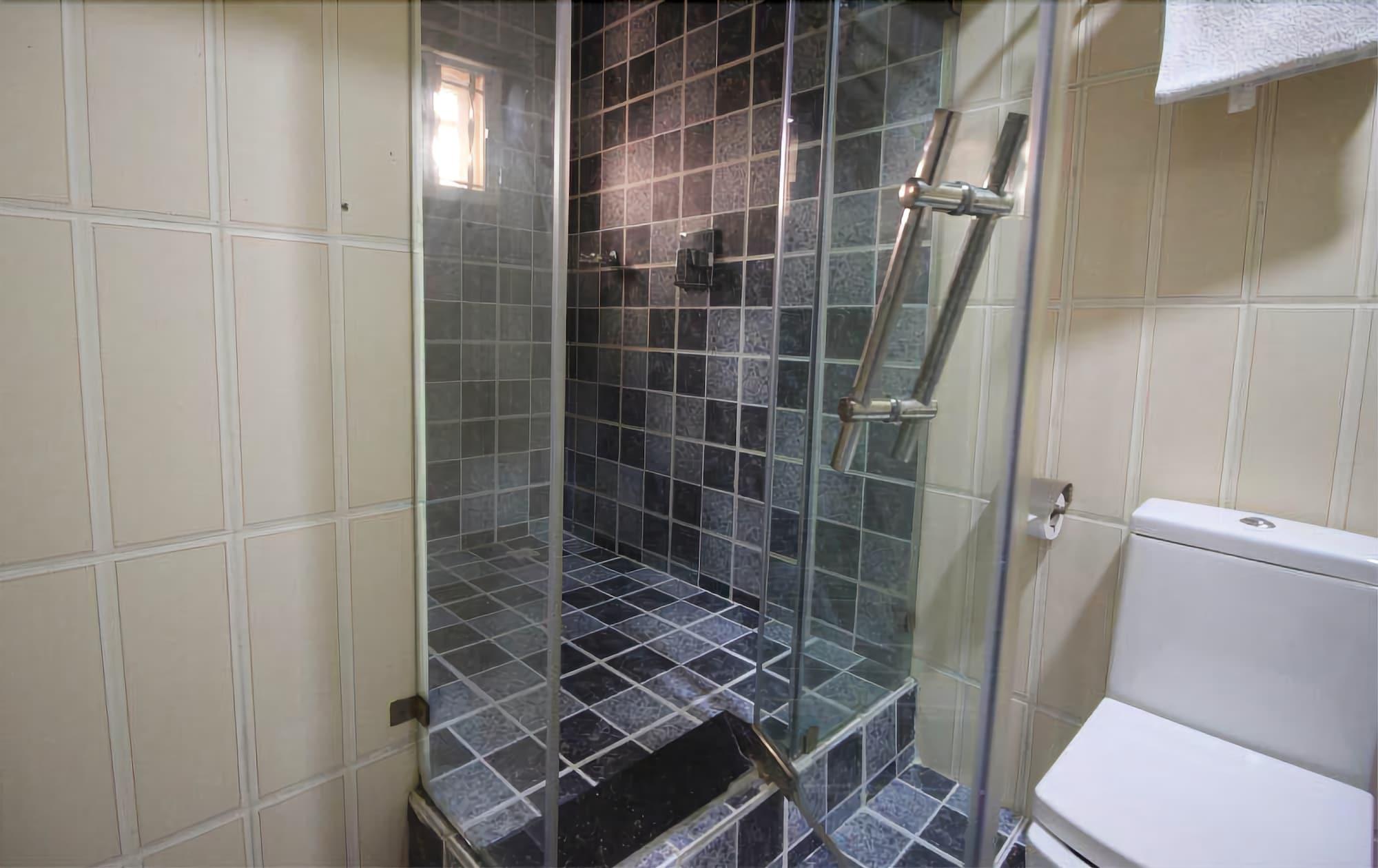 Equipamiento de Habitación Calabar Grand Hotel