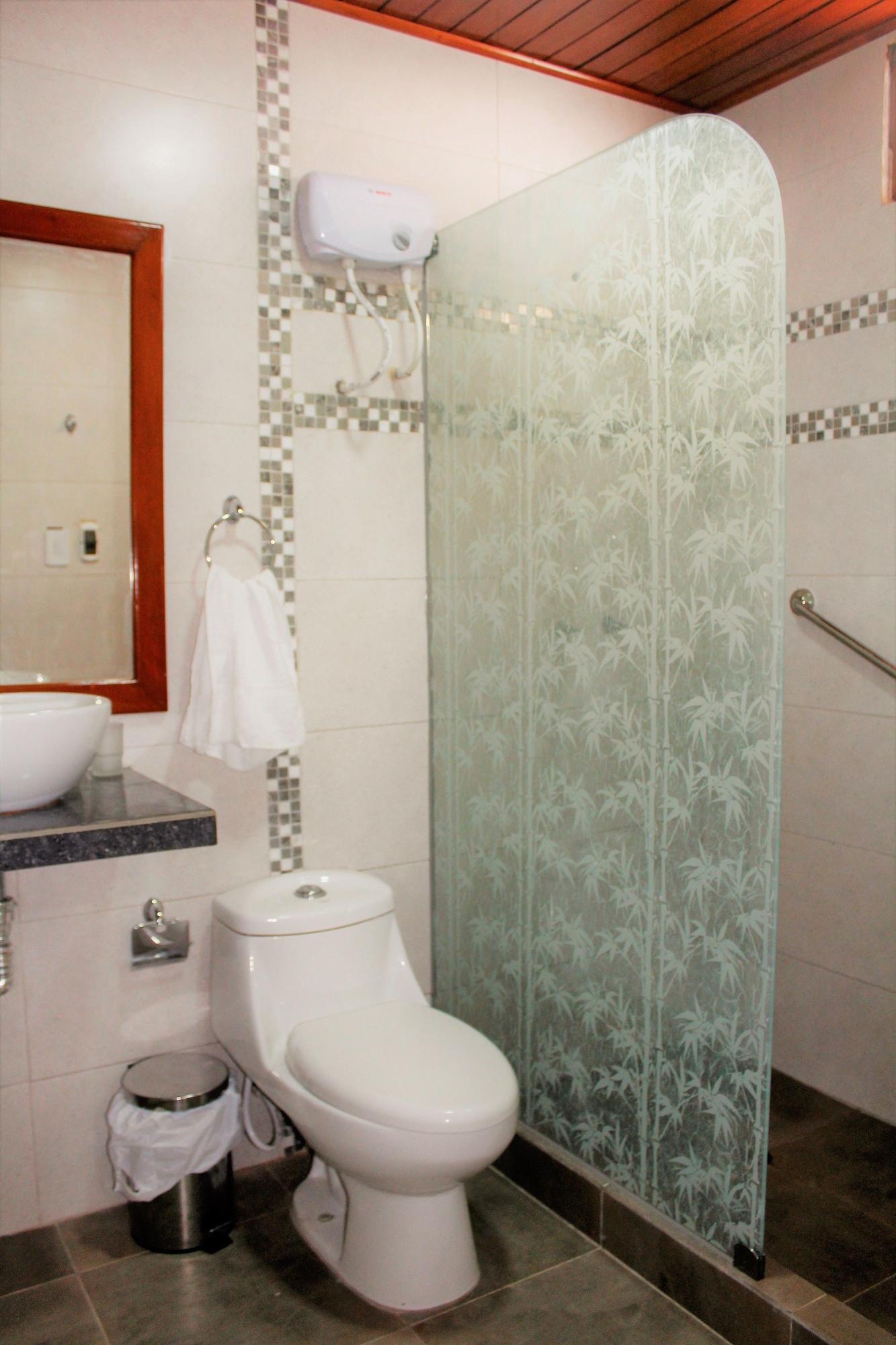 Habitación Hostal Macambo