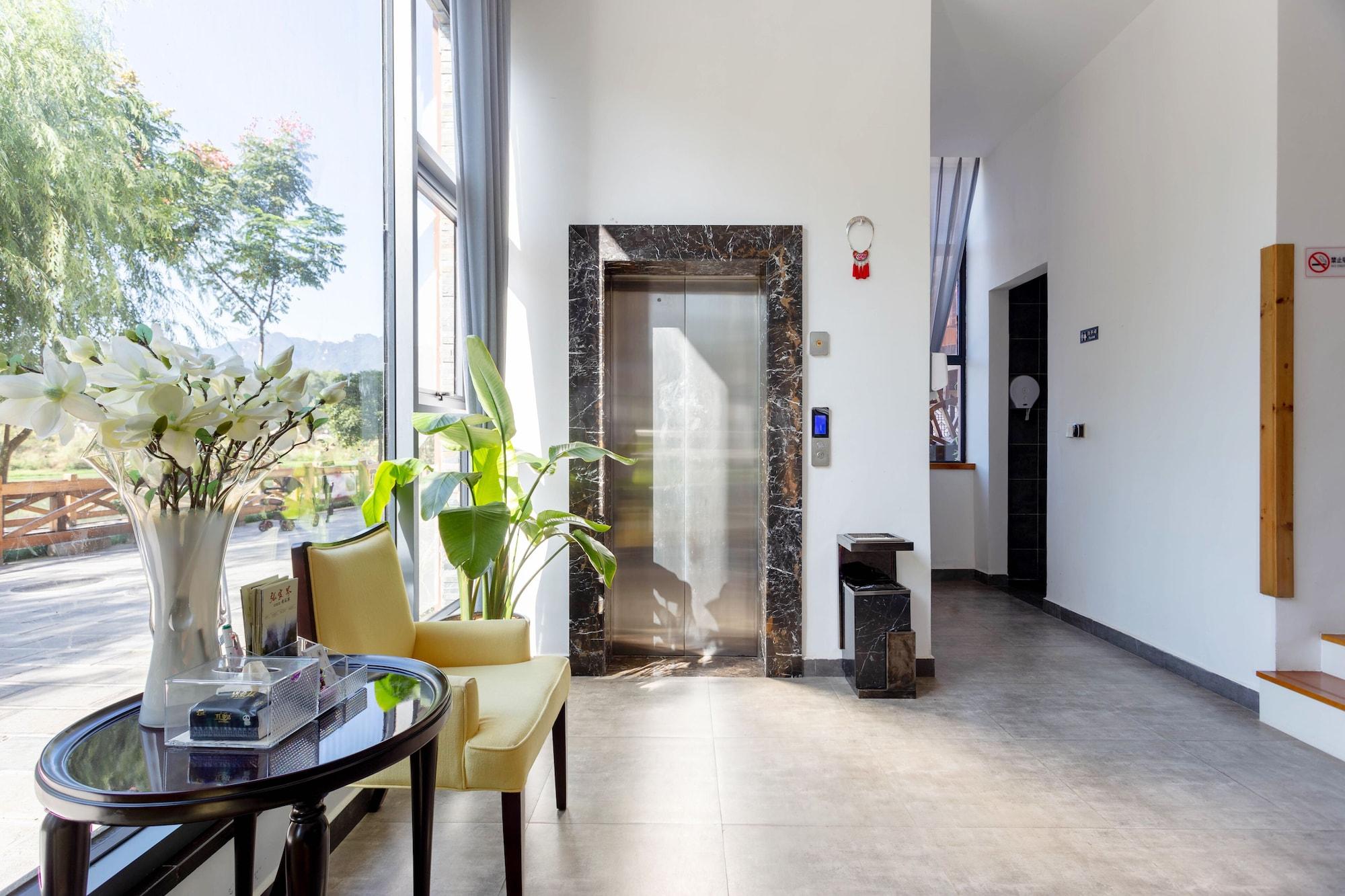 Instalaciones Recreativas Leading Men Hotel