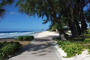 Alquiler Vacacional - Spacious 3-bedroom apartment within a beautiful oasis along the South Coast.