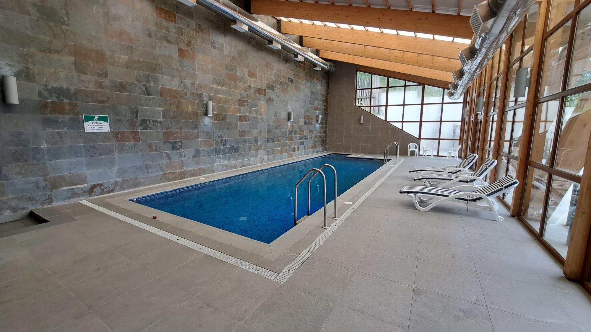 Vista Piscina Hotel Diego de Almagro Castro