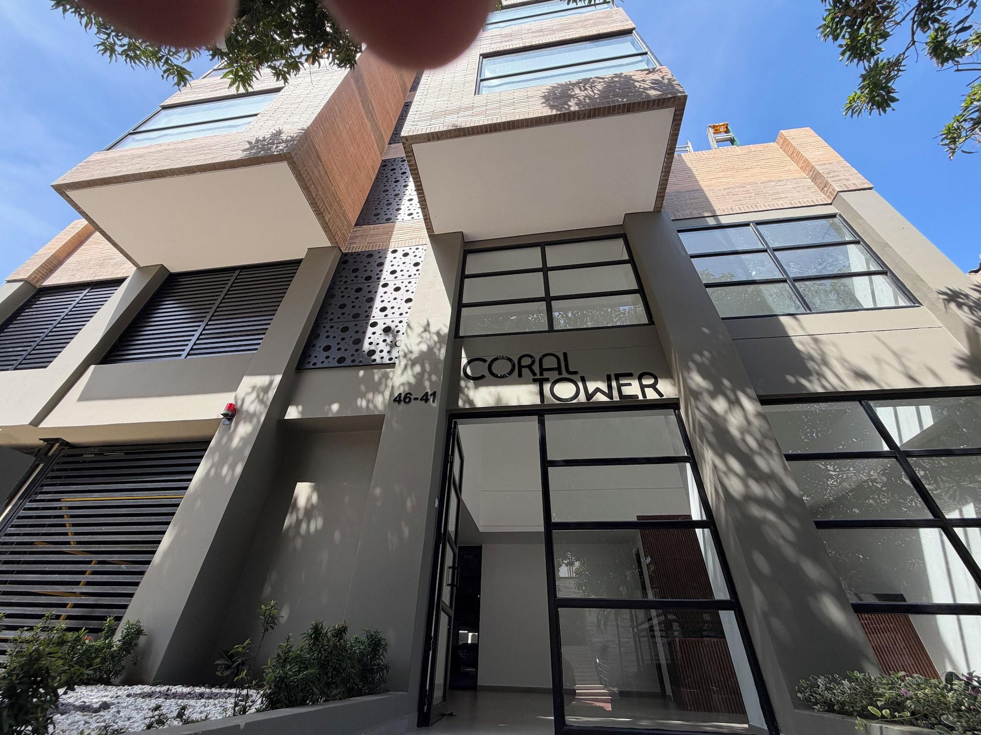 Vista Exterior Coral Tower