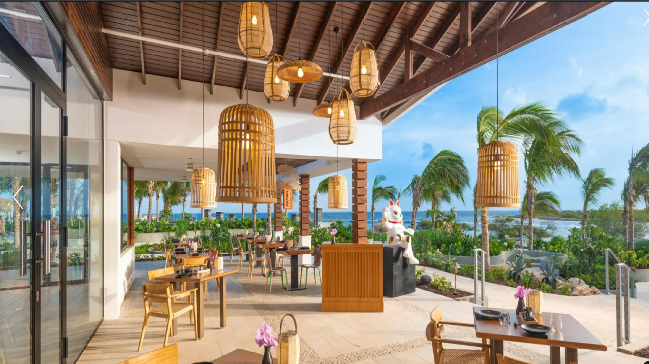 Vista Lobby Sandals Royal Curacao