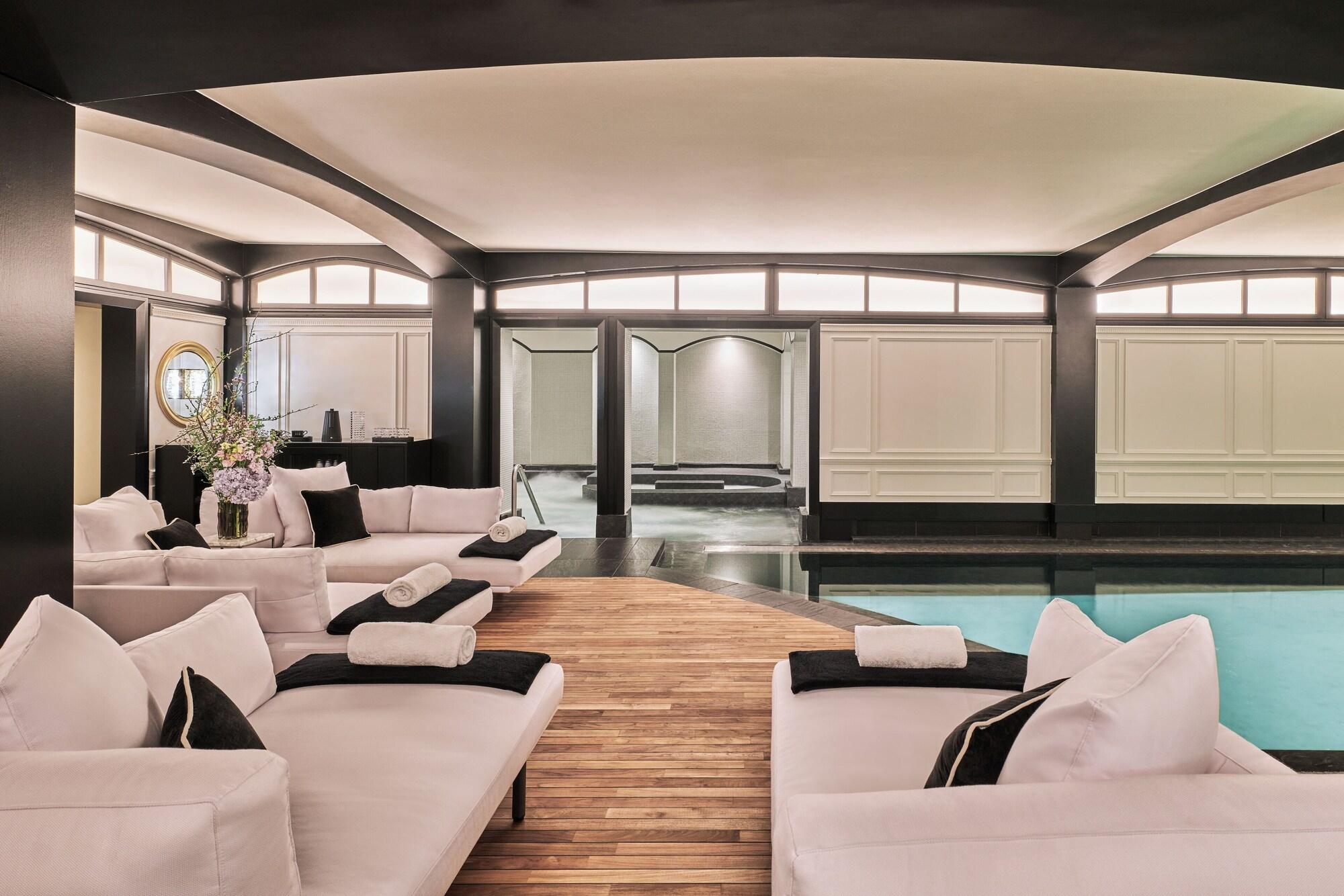 Spa Hôtel Barrière Fouquet's Paris
