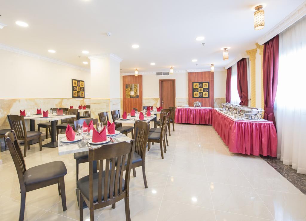 Restaurant Royal Tulip Hotel ex Al Farej