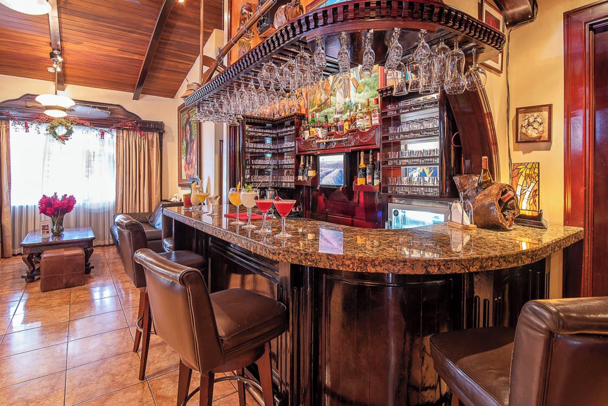 Bar/Salón Hotel Casa Roland San José