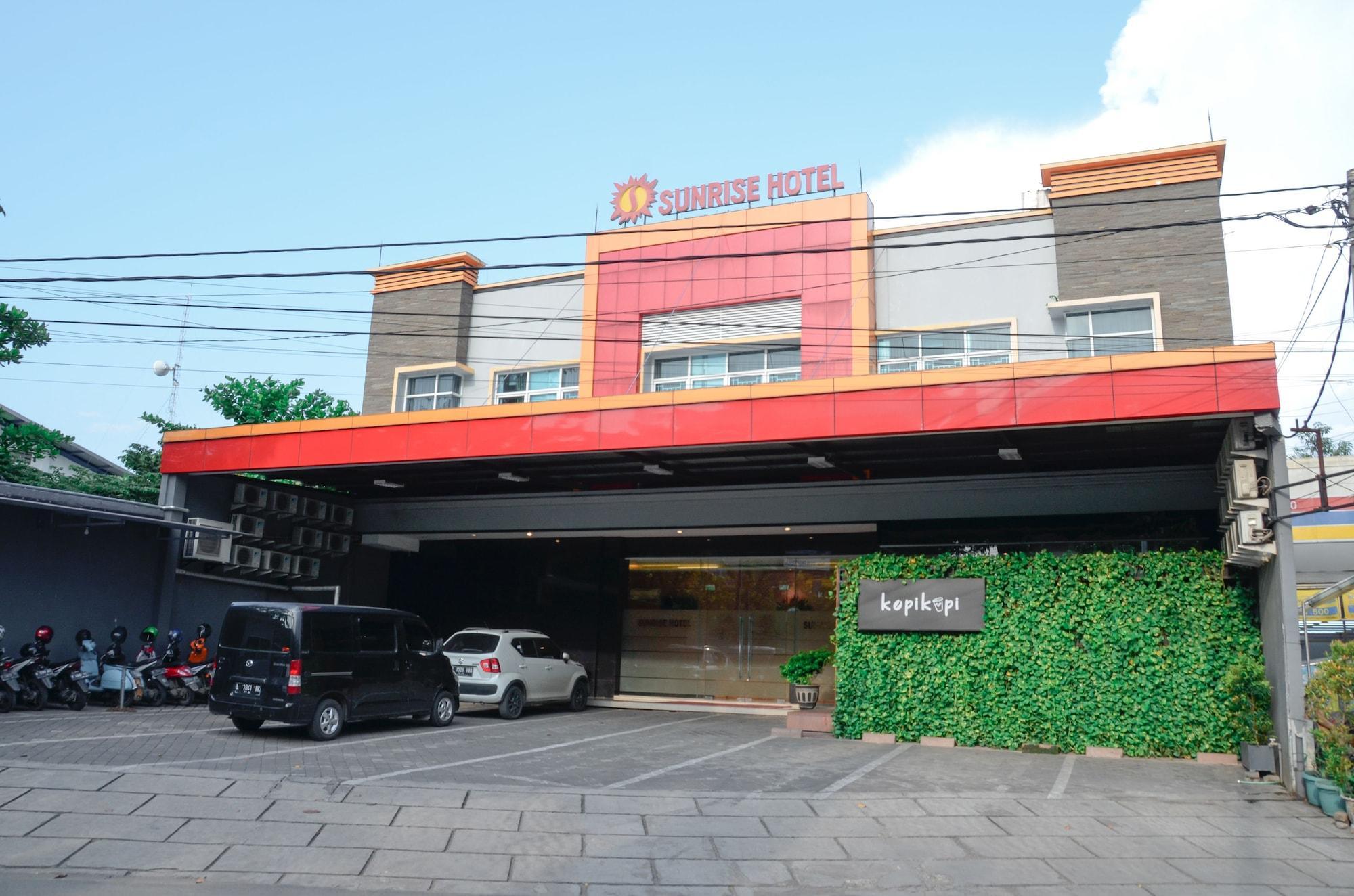 Vista Exterior Sunrise Hotel Semarang