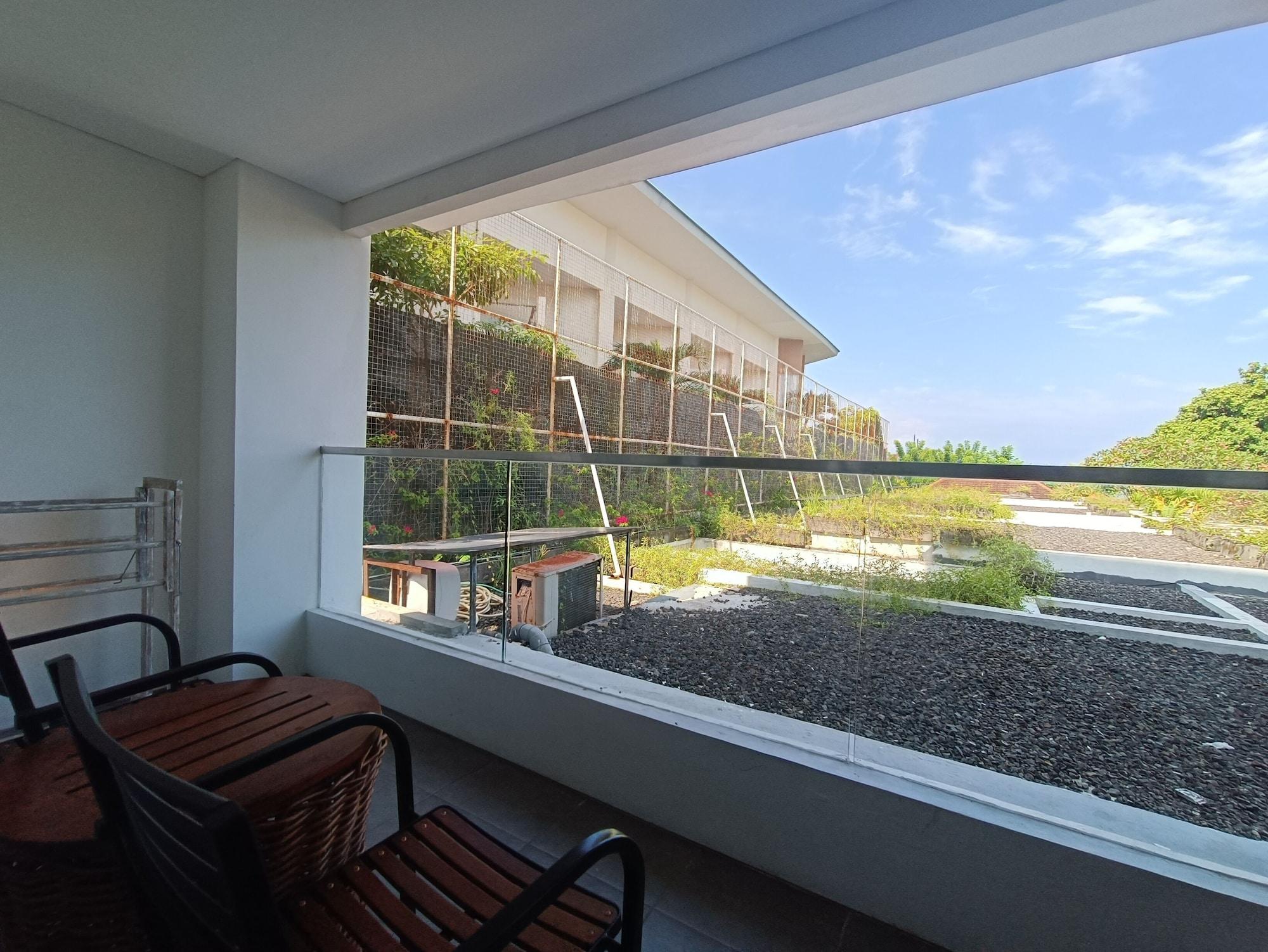 Vista Exterior Benoa Sea Suites and Villas