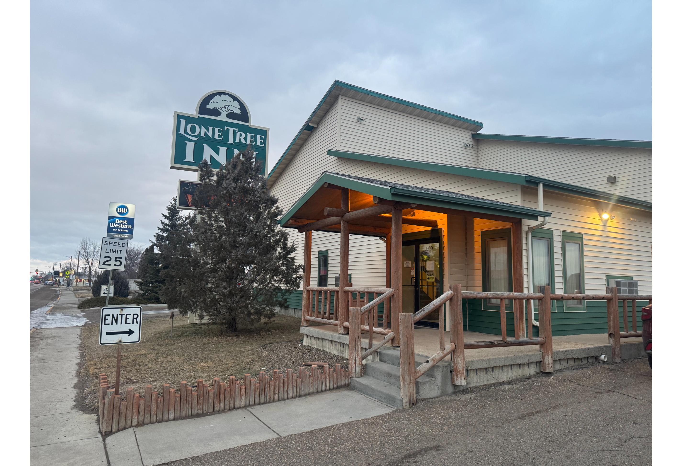 Vista Exterior Lone Tree Inn