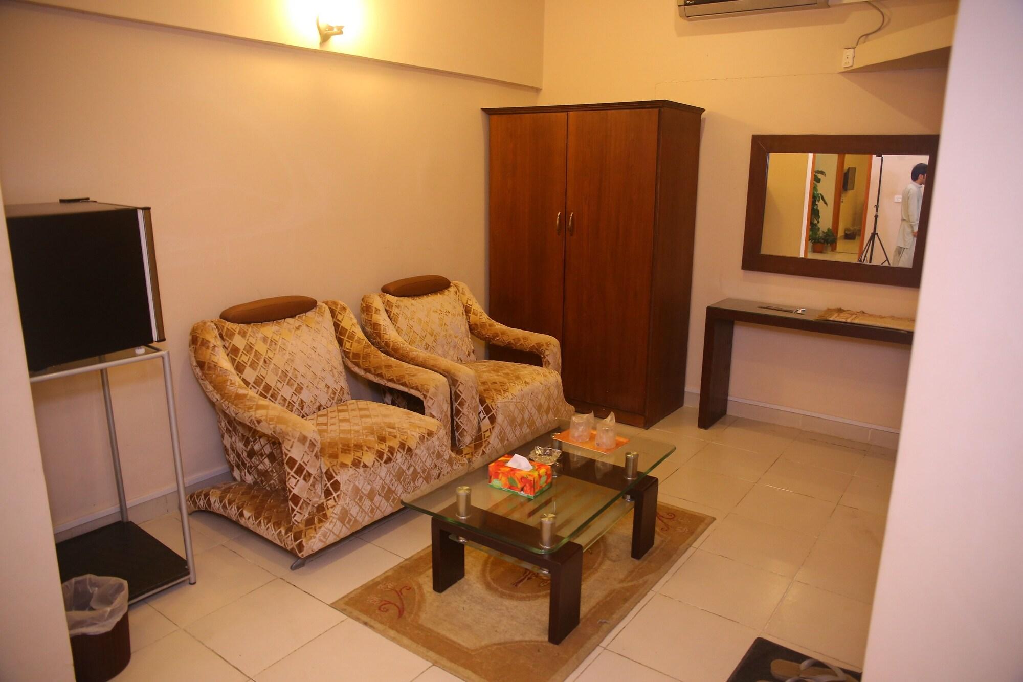 Equipamiento de Habitación Royal Inn Hotel