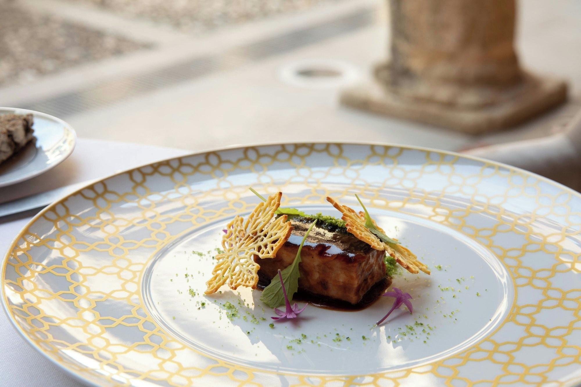 Restaurant Hotel Palacio de Santa Paula, Autograph Collection