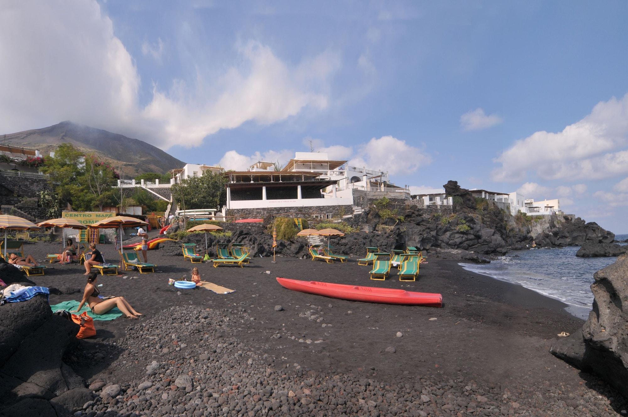 Varios Hotel Villaggio Stromboli