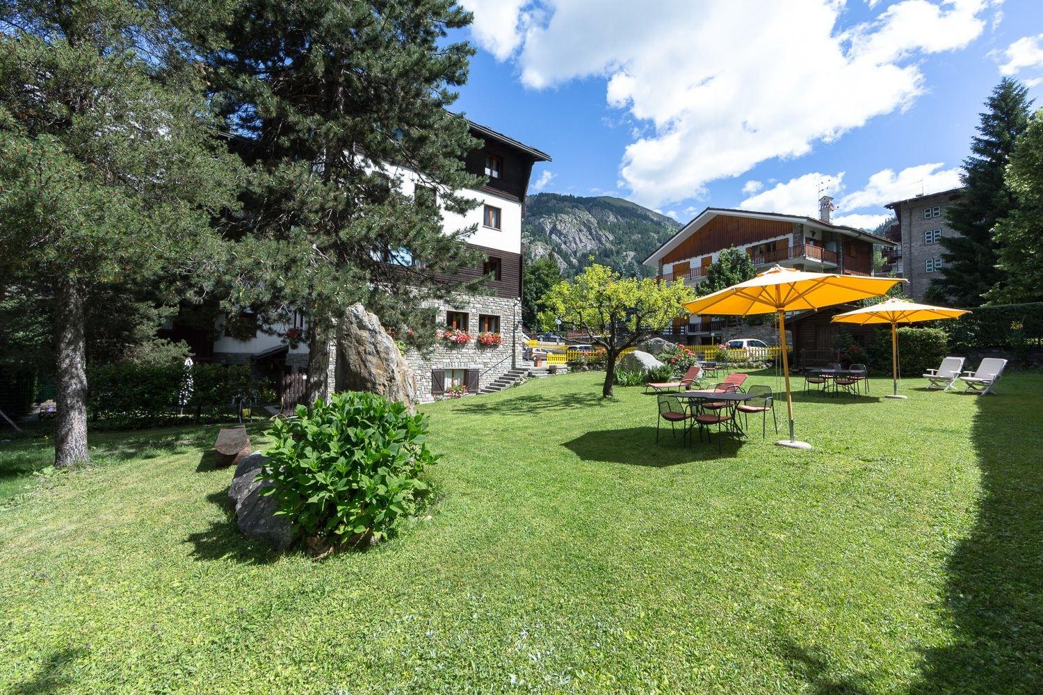 Vista Exterior Hotel Crampon