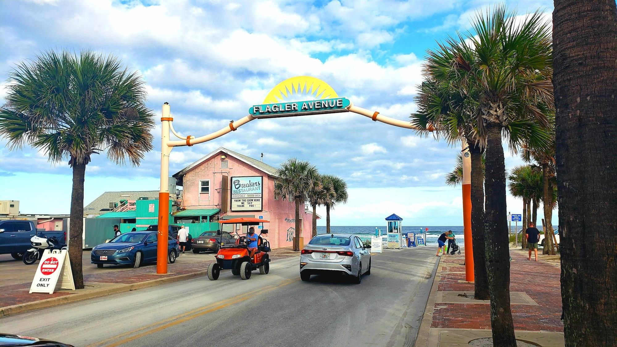 Vista Exterior Inn On the Avenue