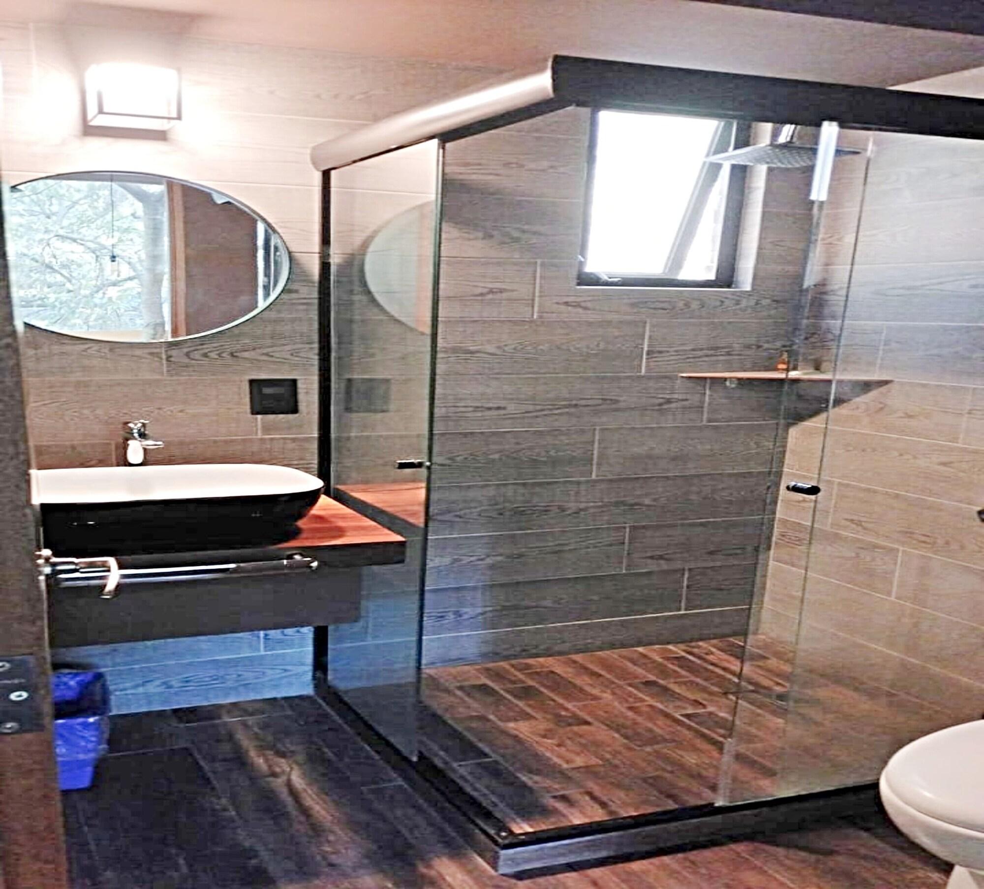Equipamiento de Habitación Loft Tree House 1 by Kivoya