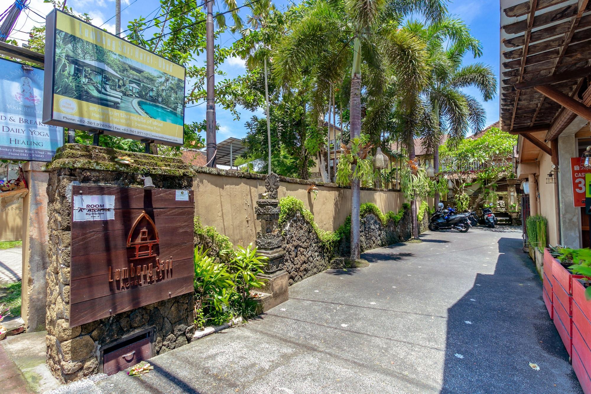 Vista Exterior Lumbung Sari Hotel