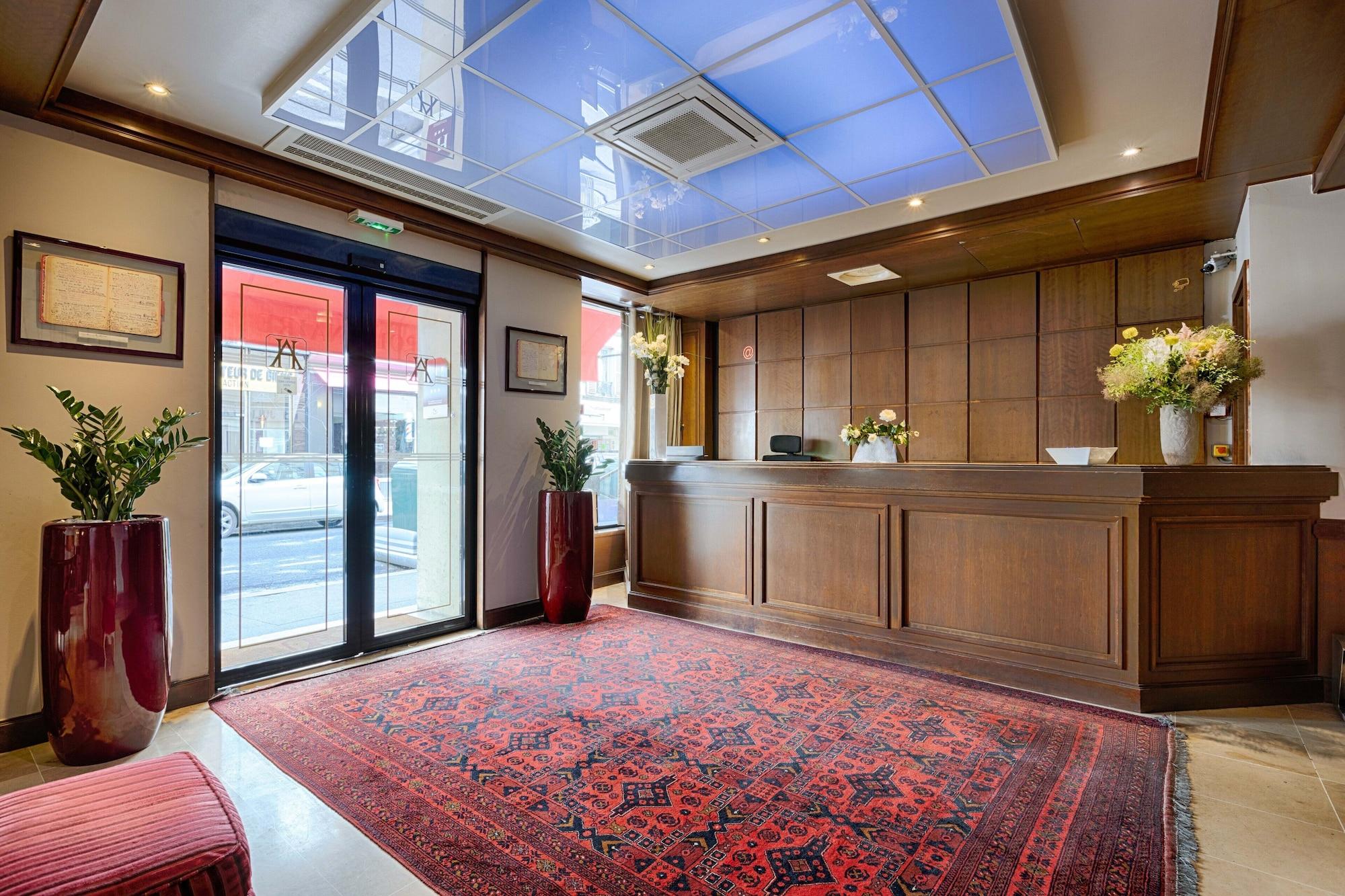 Vista Lobby Hotel Apollinaire