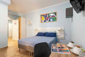 Alojamiento - Elegance and Comfort: Spacious House with Patio and 3 Bathrooms