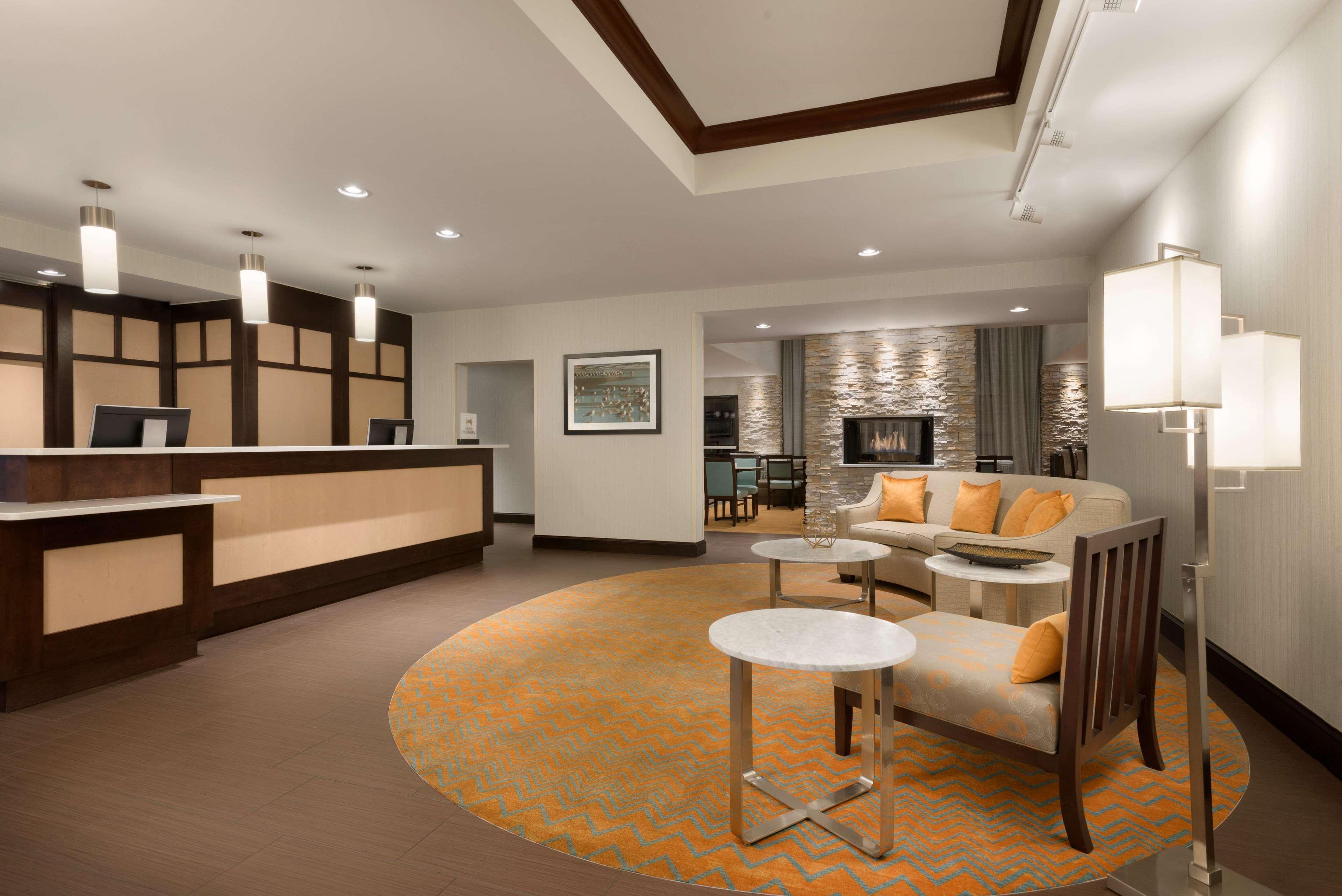 Vista Lobby Homewood Suites by Hilton Jacksonville Deerwood Park
