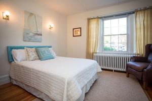 Alquiler Vacacional - 6 BR Monthly Rental in Newport, Great Location!Walk to Cliff Walk, Beach, Thames