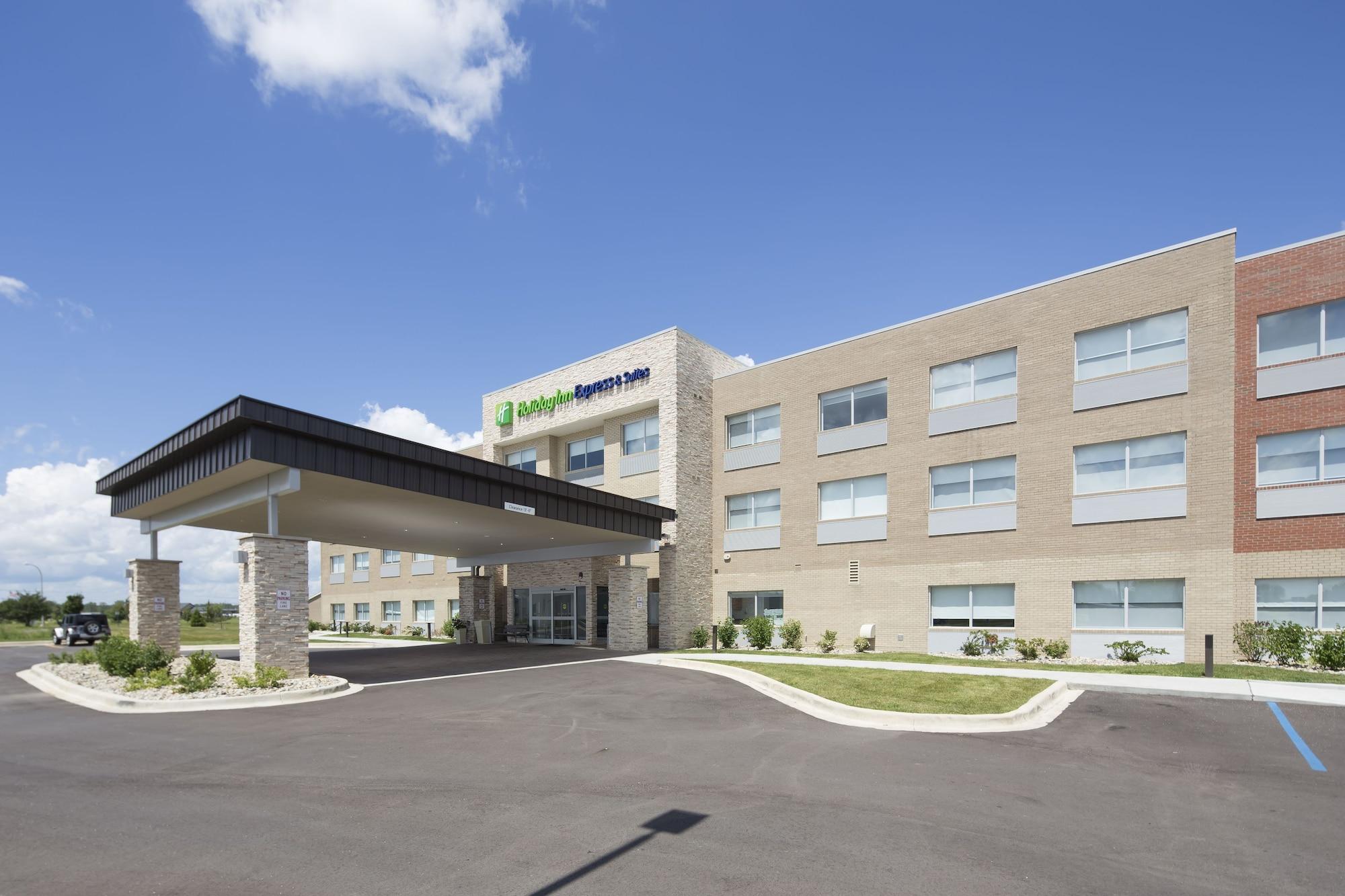 Vista Exterior Holiday Inn Express & Suites Monroe by IHG