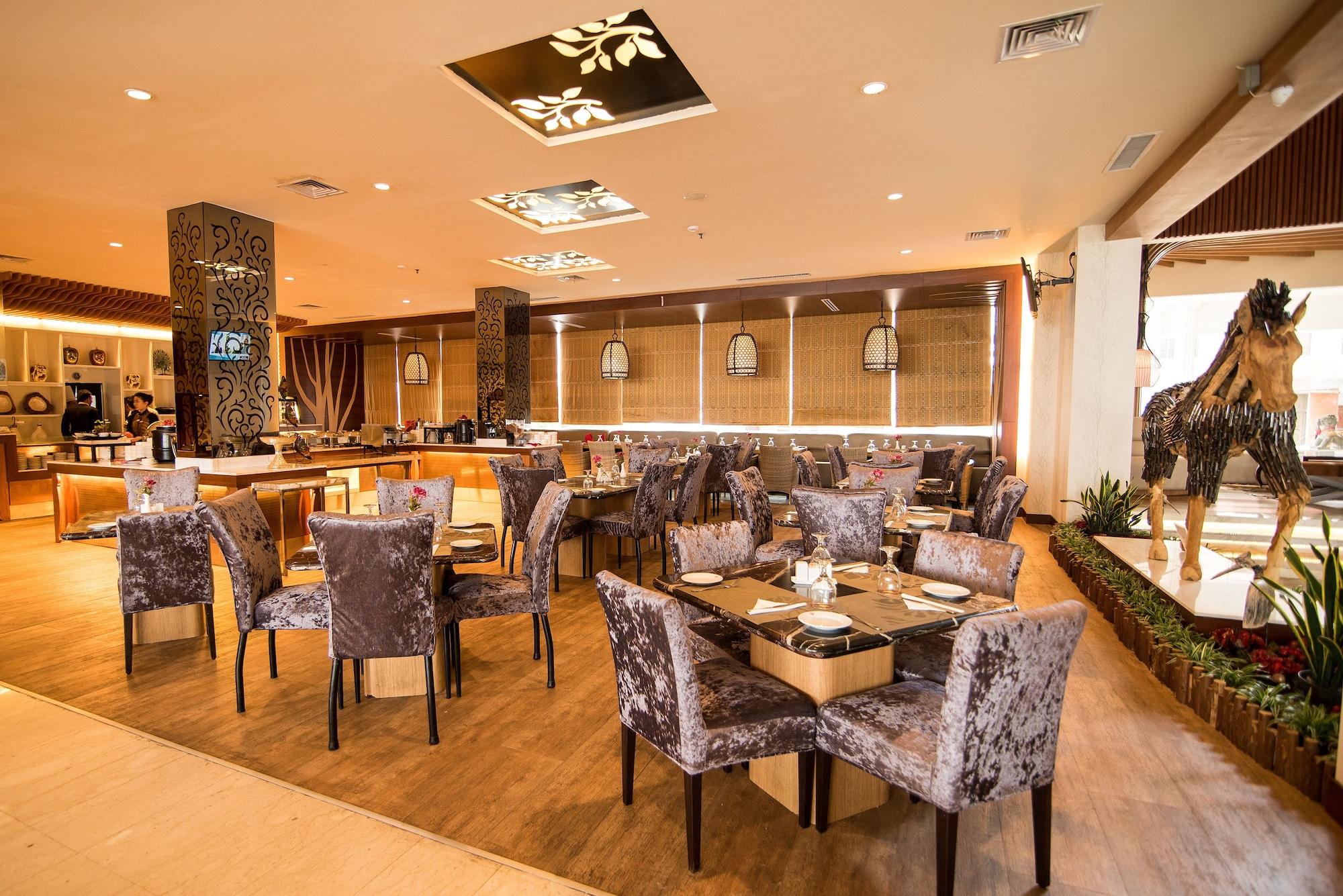 Restaurant Crown Vista Hotel