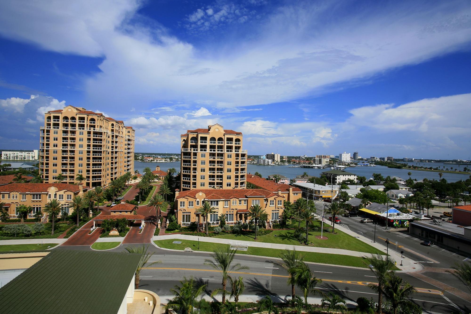Vista Exterior Sandpearl Resort