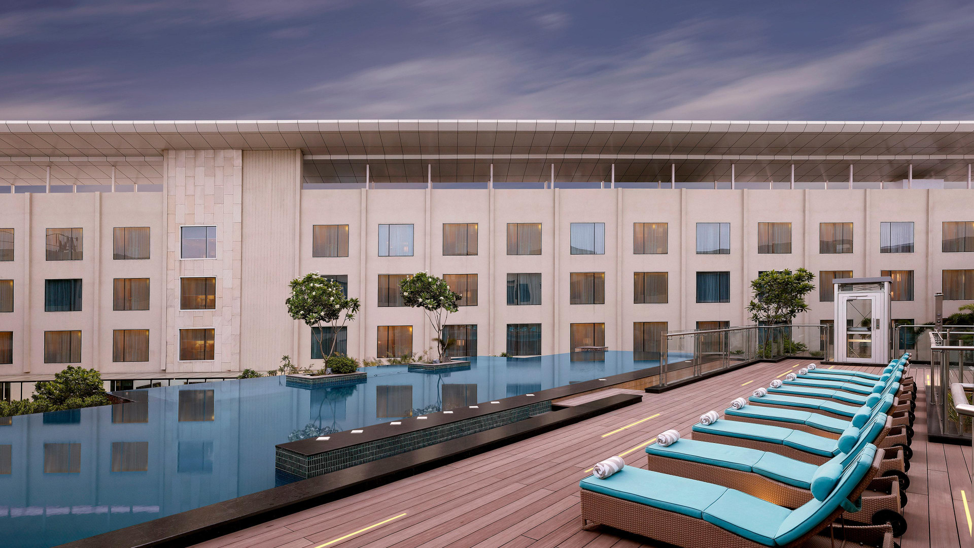 Vista Piscina InterContinental Jaipur Tonk Road by IHG