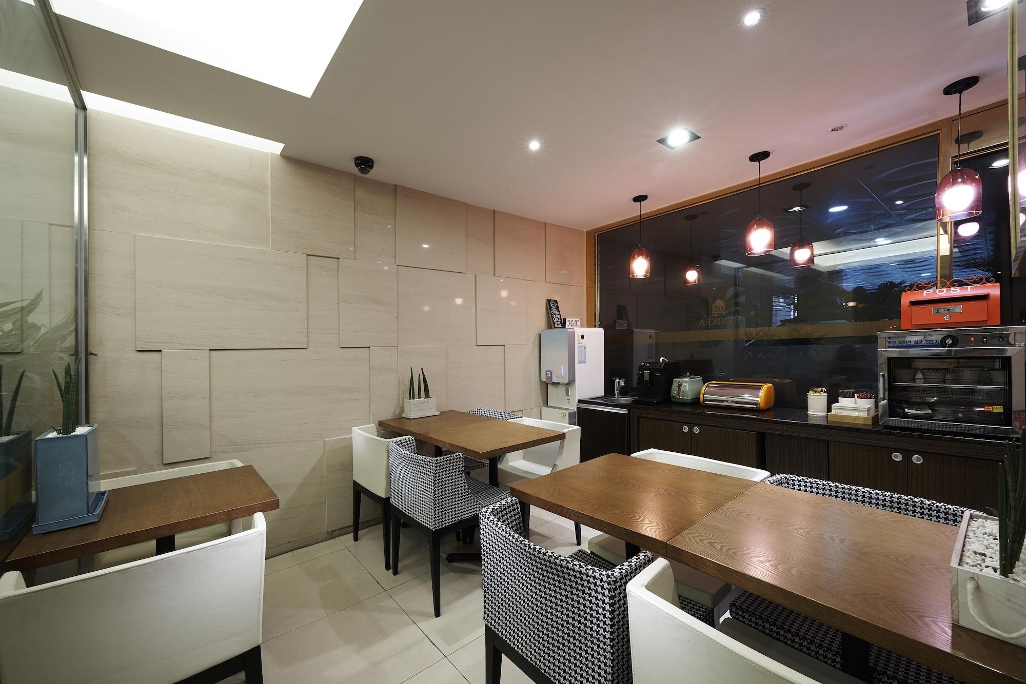 Bar/Salón Benikea Hotel Noblesse