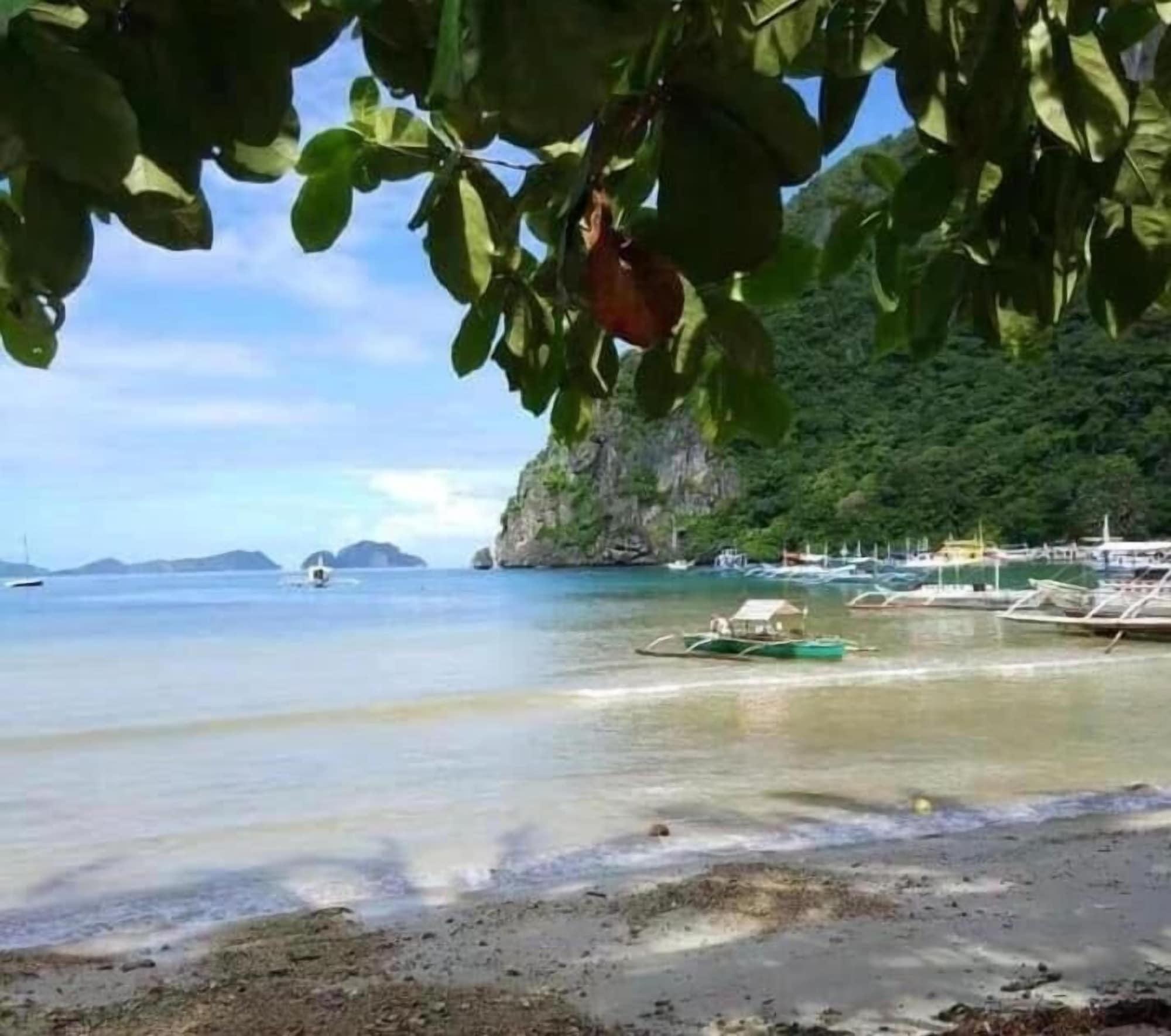 Playa Balili Villas El Nido