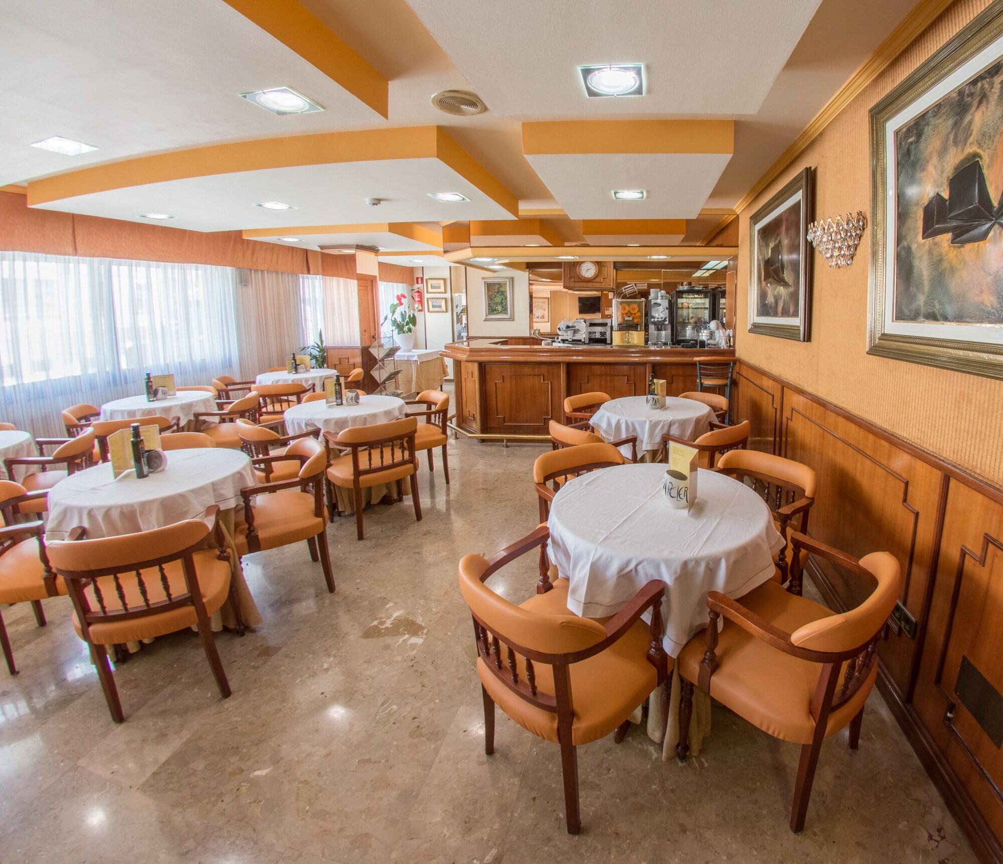 Bar/Salón Hotel Don Pepe