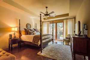 Alquiler Vacacional - Lux Retreat 3600SqFt on 11Acres, Pool, 5min to Lake Travis,Theatre room, wet bar