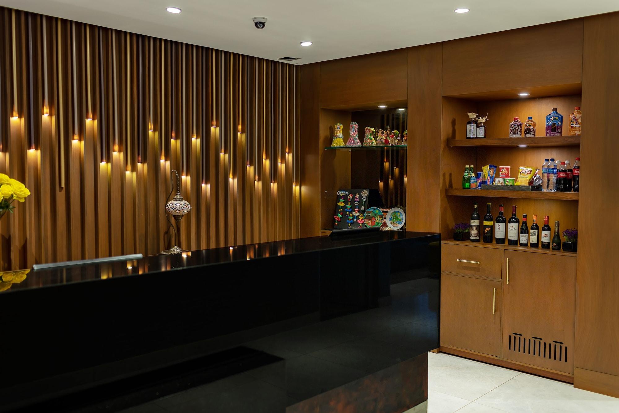 Vista Lobby Hotel Aladino