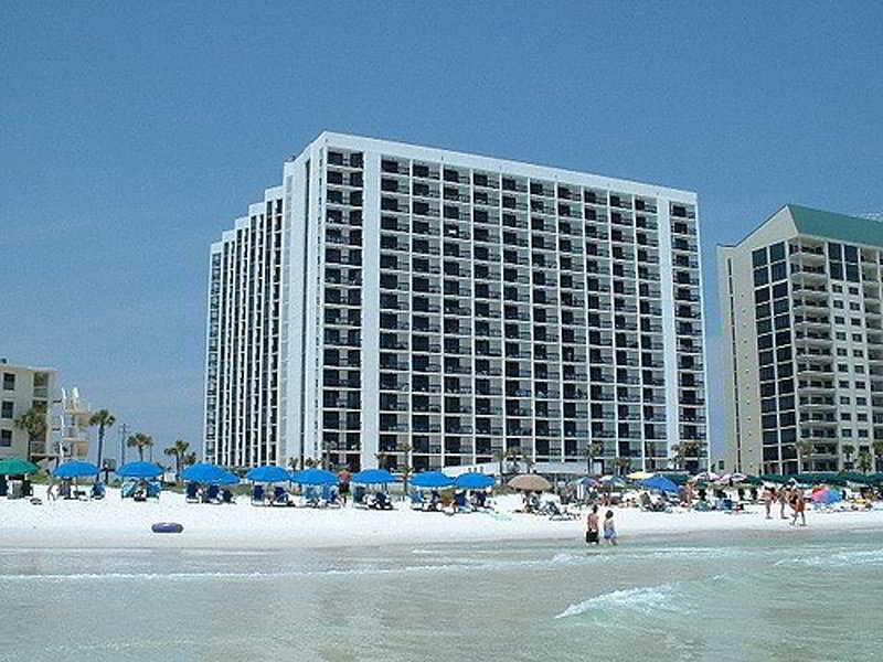 Vista Exterior ResortQuest Rentals at SunDestin Beach Resort