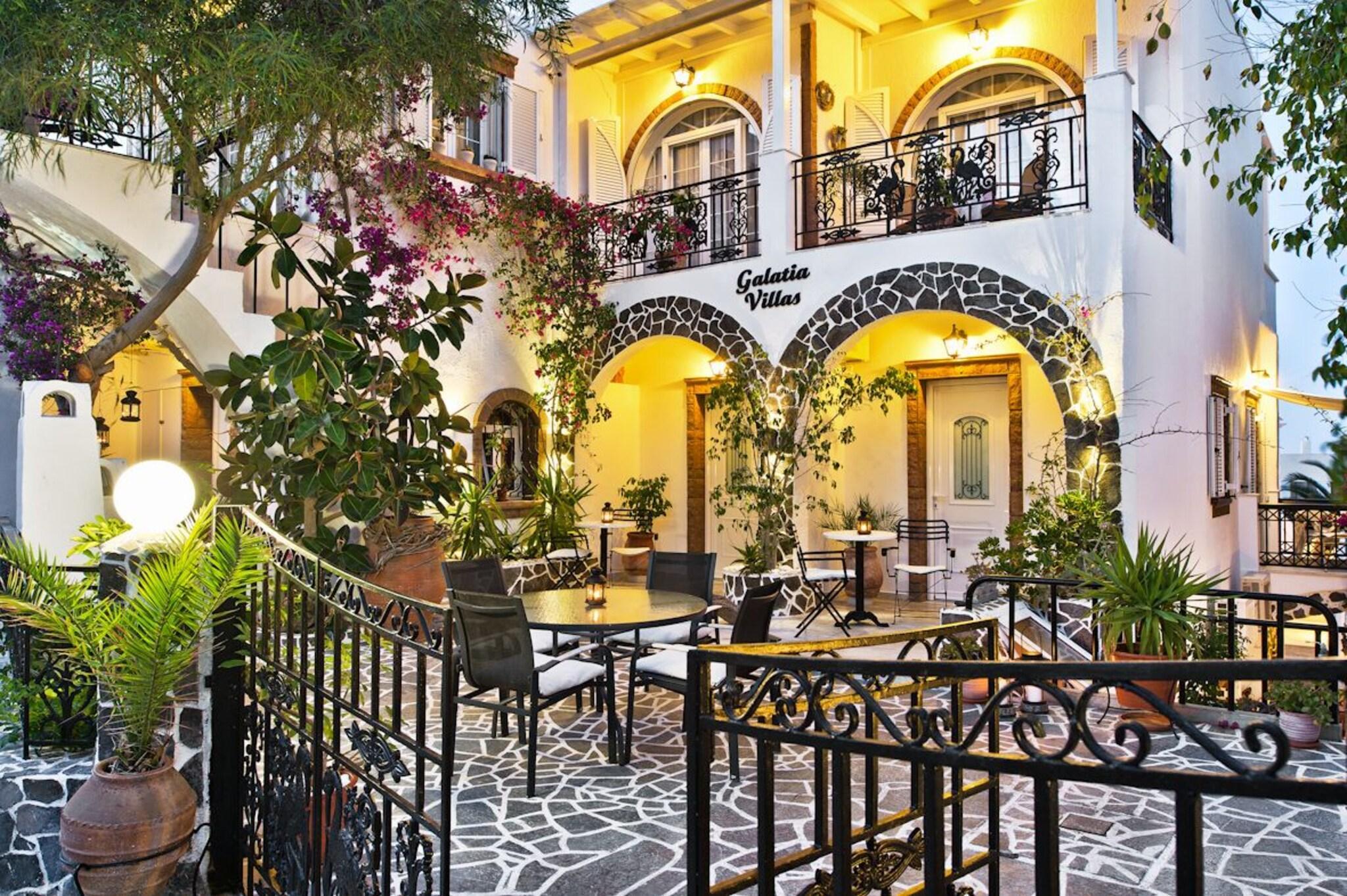 Vista Exterior Galatia Villas