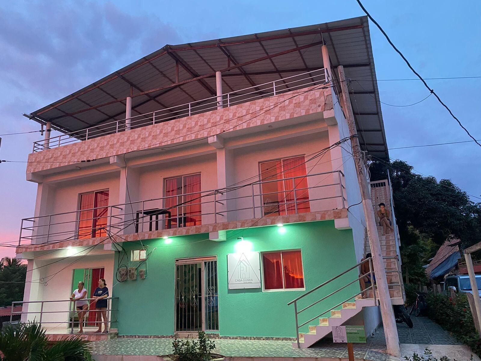 Varios Casa Guiwa Hostel