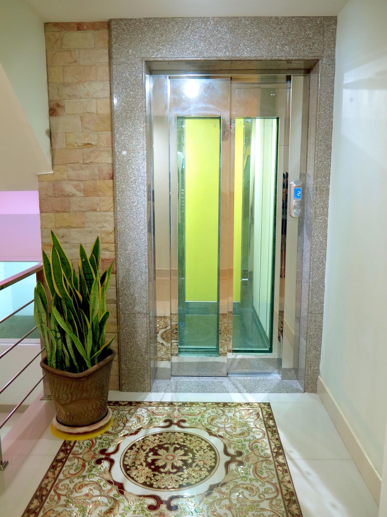 Varios Euro Boutique Hotel