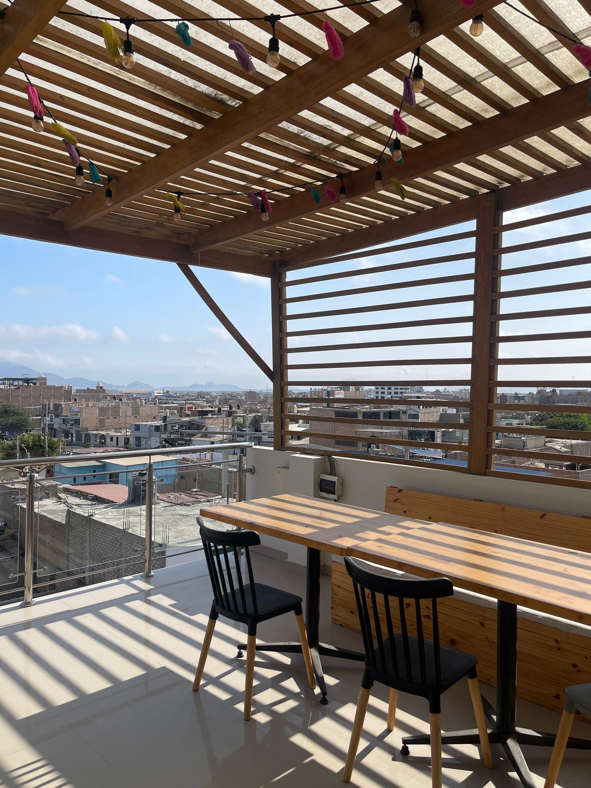 Balcón, patio o terraza PARIS SENLIS HOSTEL PLUS