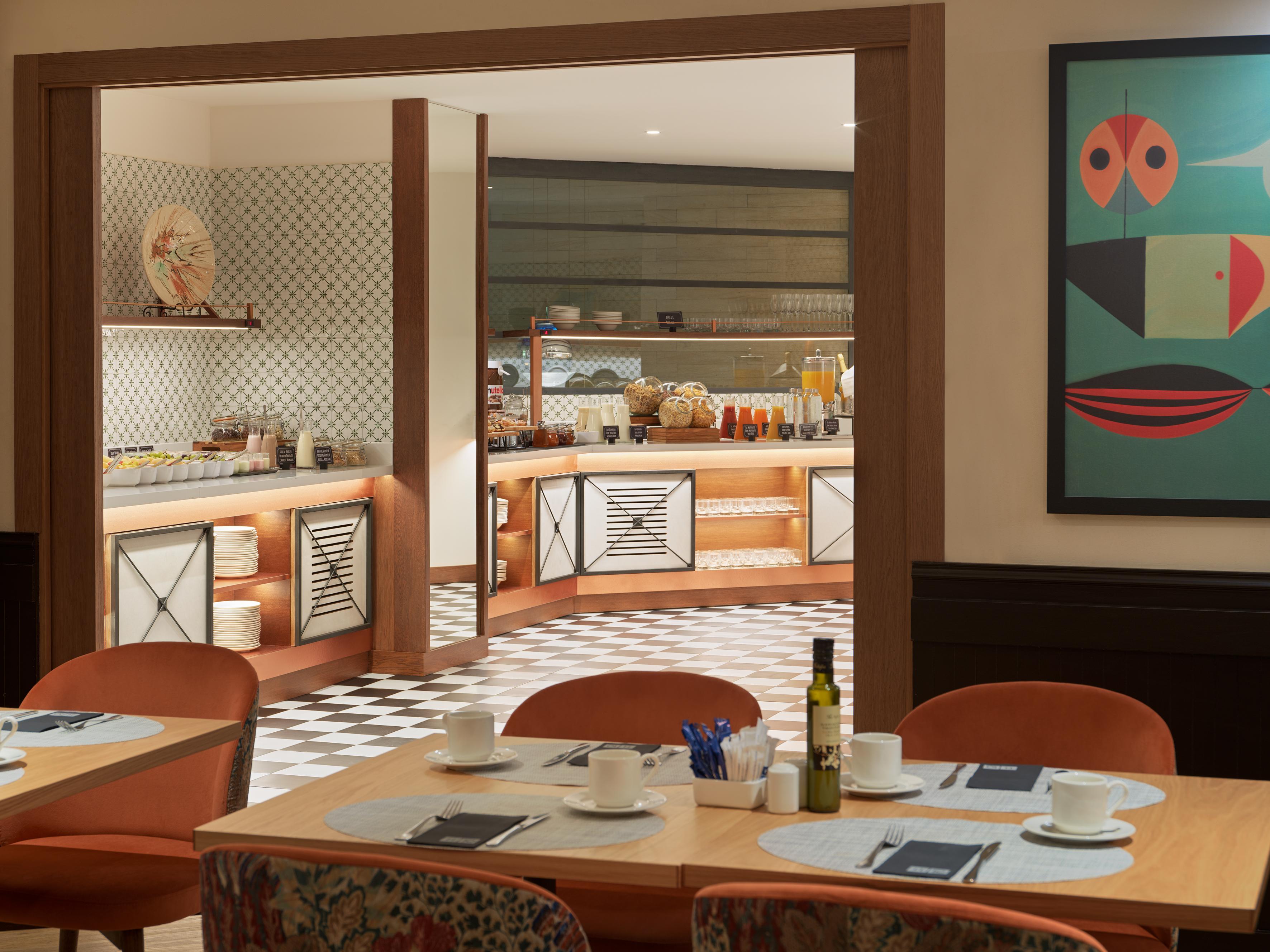 Restaurant H10 Casanova