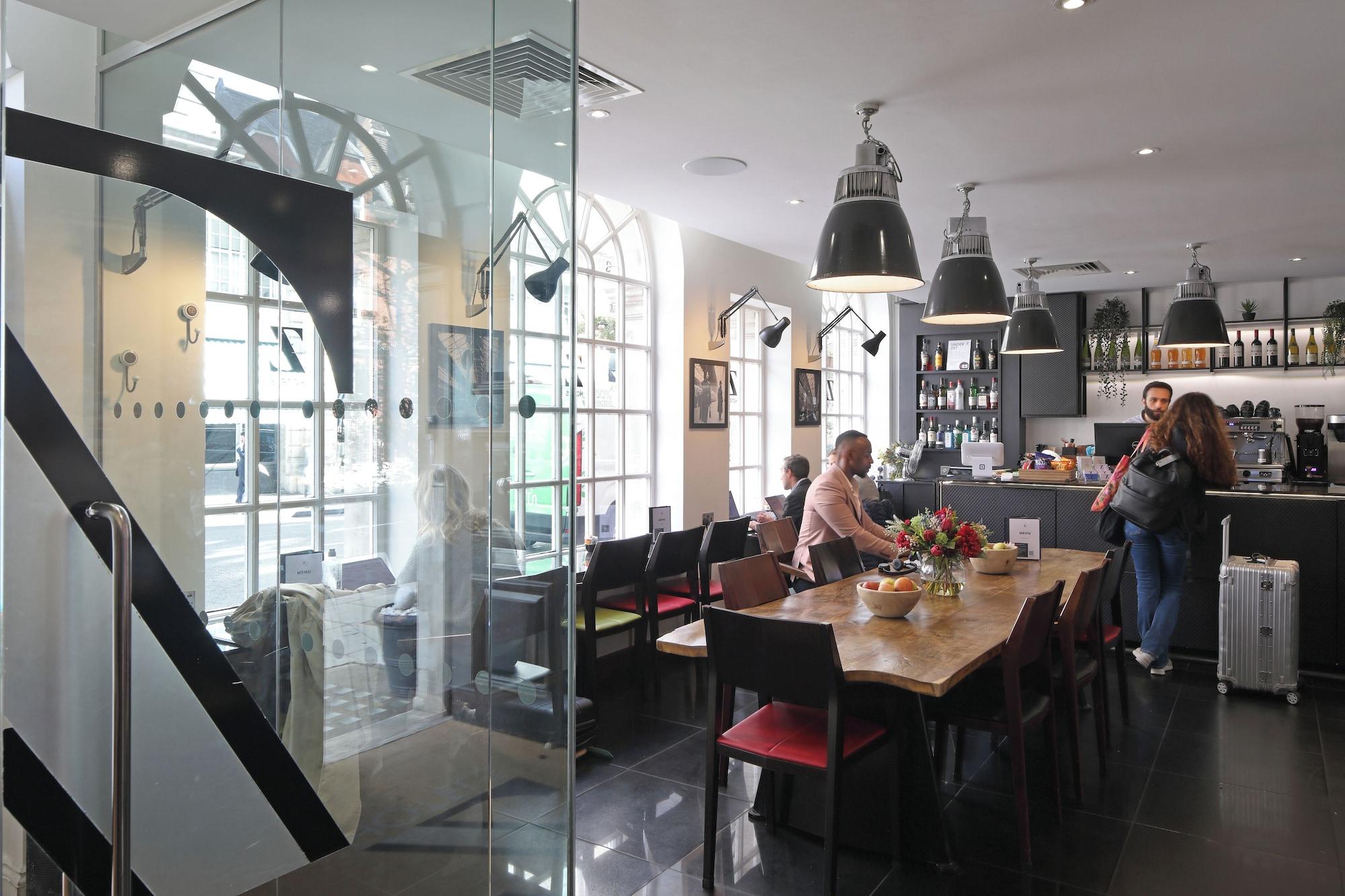 Vista Lobby The Z Hotel Victoria