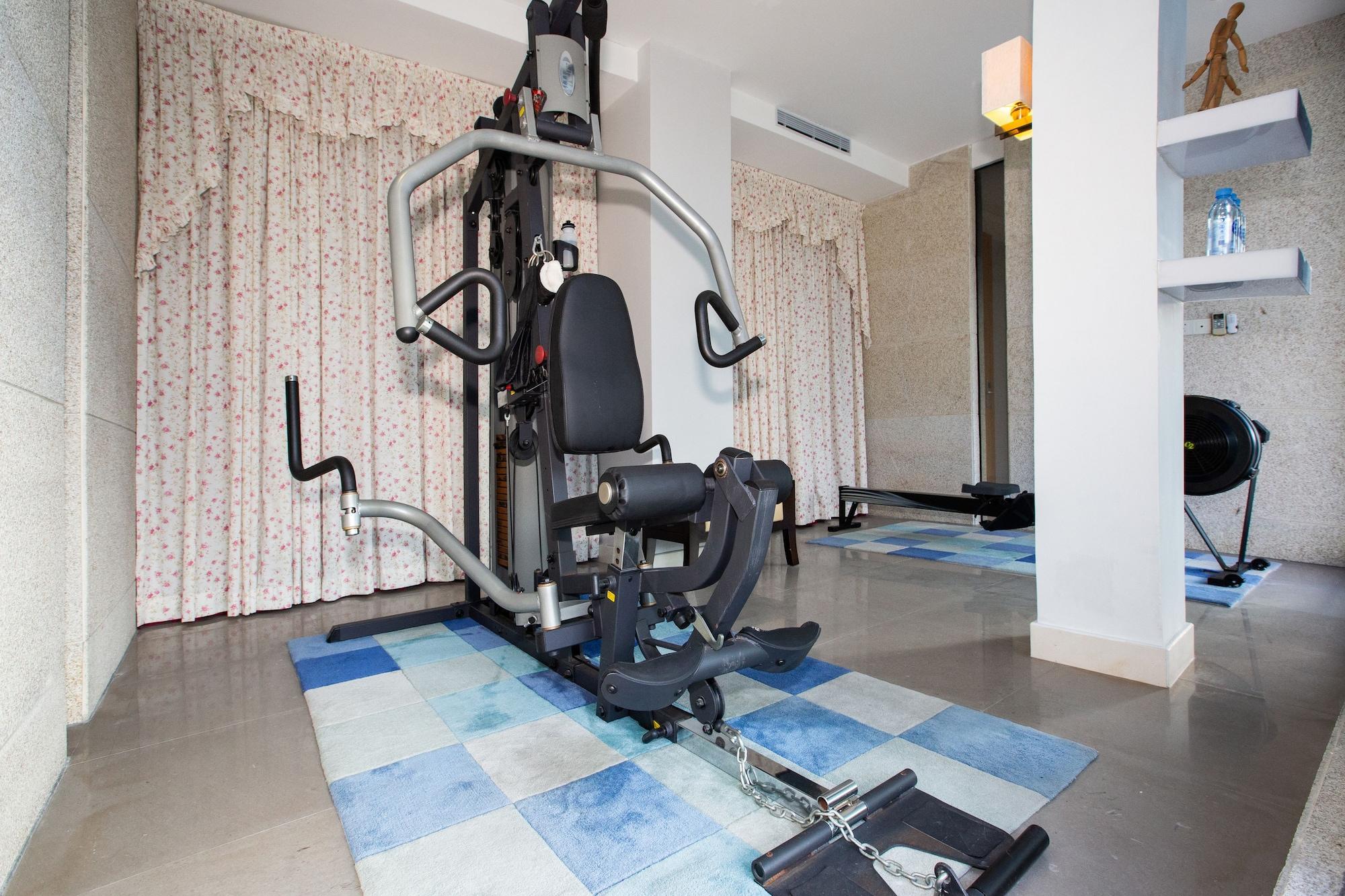 Gimnasio Da Mei Sha Yacht Club Resort