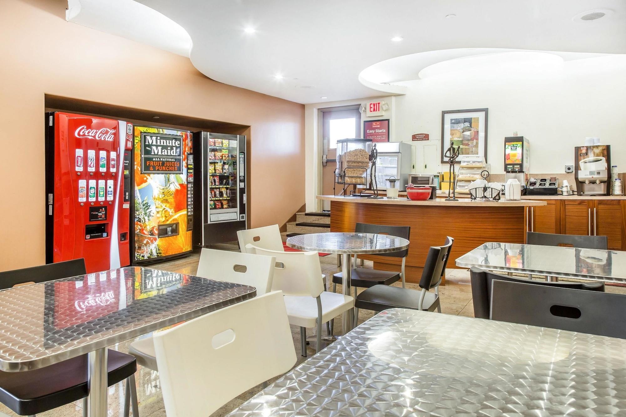 Bar/Salón Econo Lodge West Haven