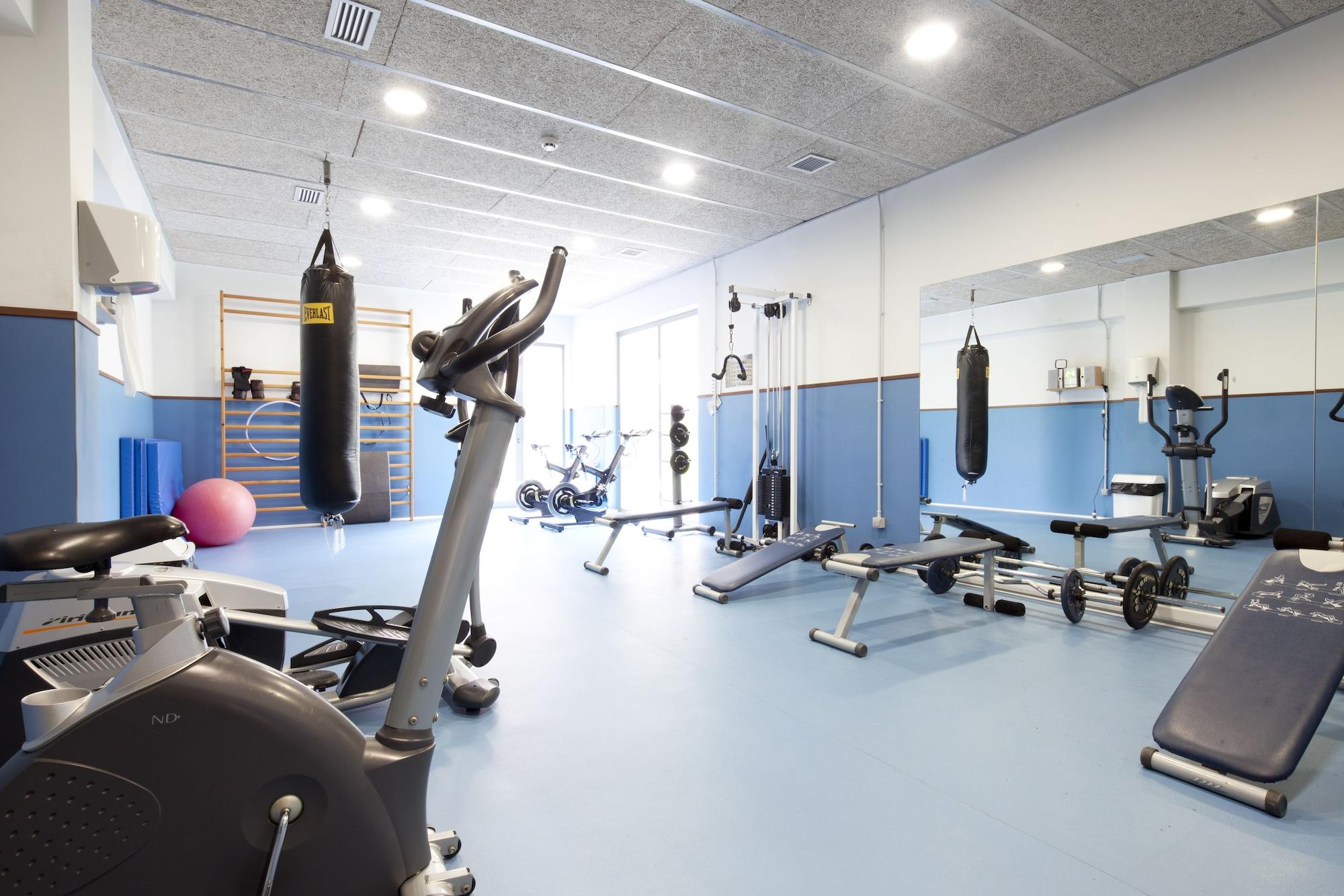Gimnasio Residencia Universitaria Resa Manuel Agud Querol