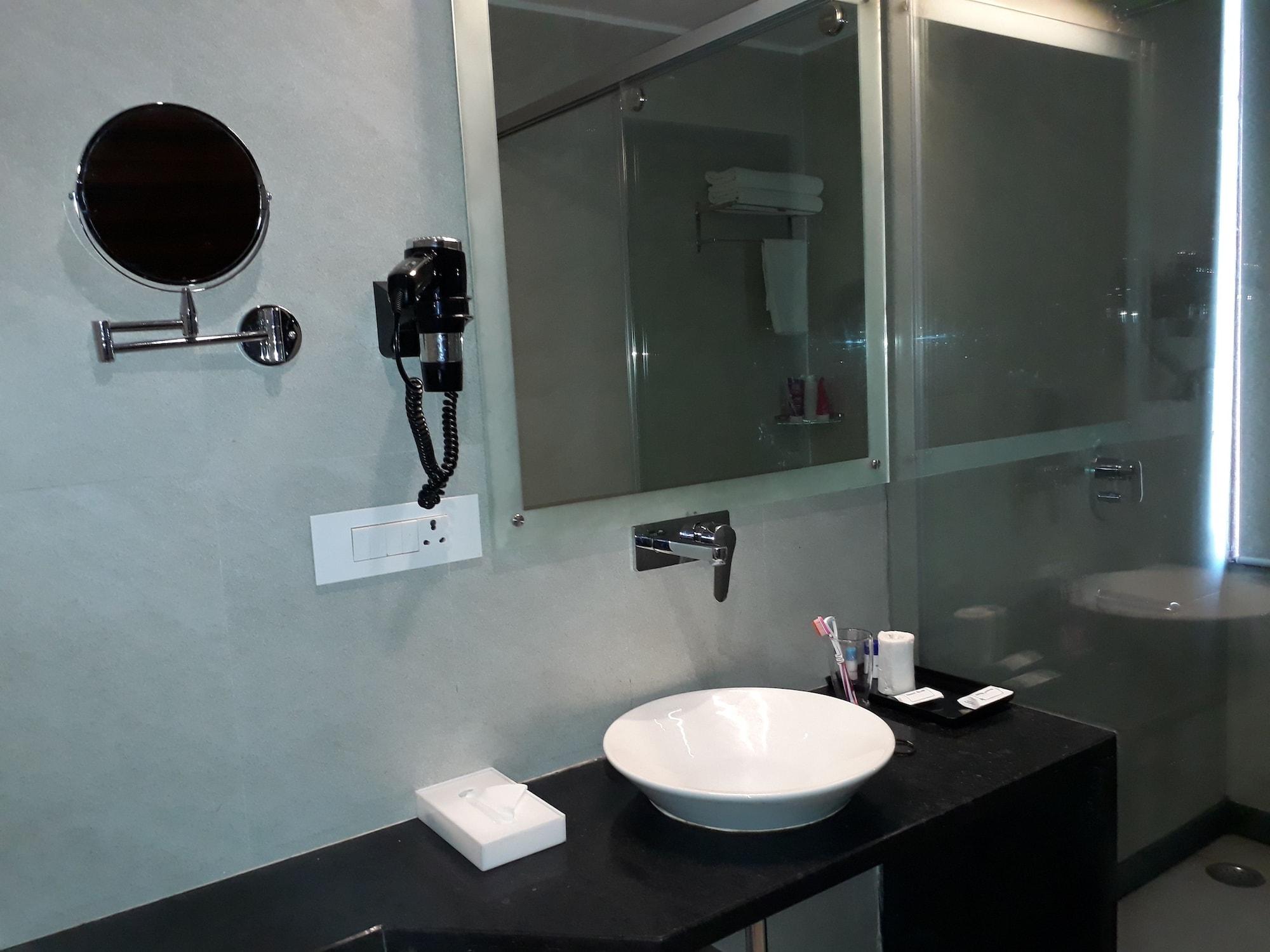 Equipamiento de Habitación Hotel Silk City