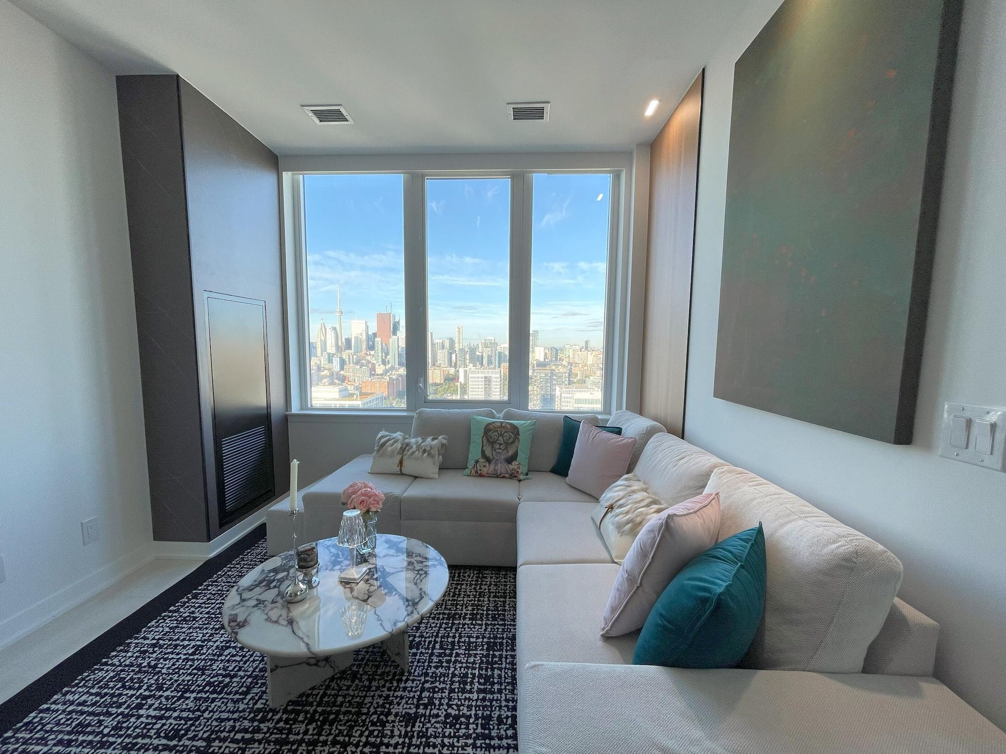 Equipamiento de Habitación Skyline Luxe Panoramic Suites & towers Toronto